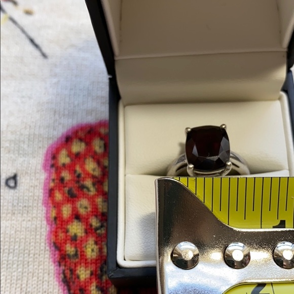 EUC Garnet Cushion Cocktail Ring .925 - Picture 7 of 7